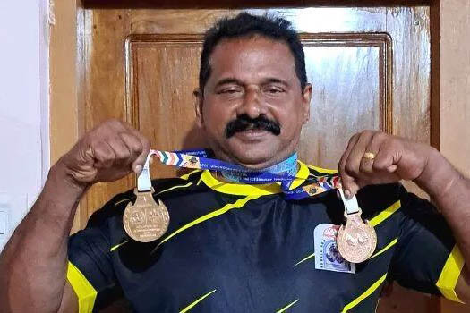 ദേശീയ പഞ്ചഗുസ്തിയിൽ ഇടുക്കിയുടെ സ്വർണ്ണത്തിളക്കം ?? 